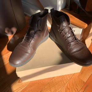 New Men’s Clark’s brown causal ankle boots size 13